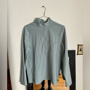 Lululemon Men’s half zip long sleeve - size Medium